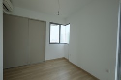 High Park Residences (D28), Apartment #211959661